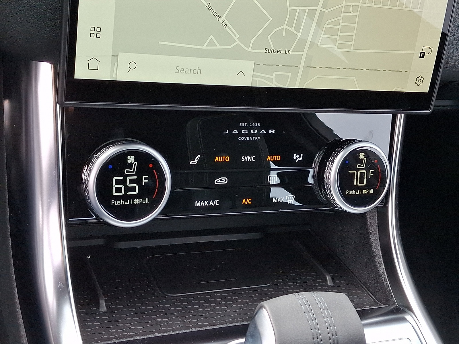New 2024 Jaguar XF R-Dynamic SE AWD/4WD image 12