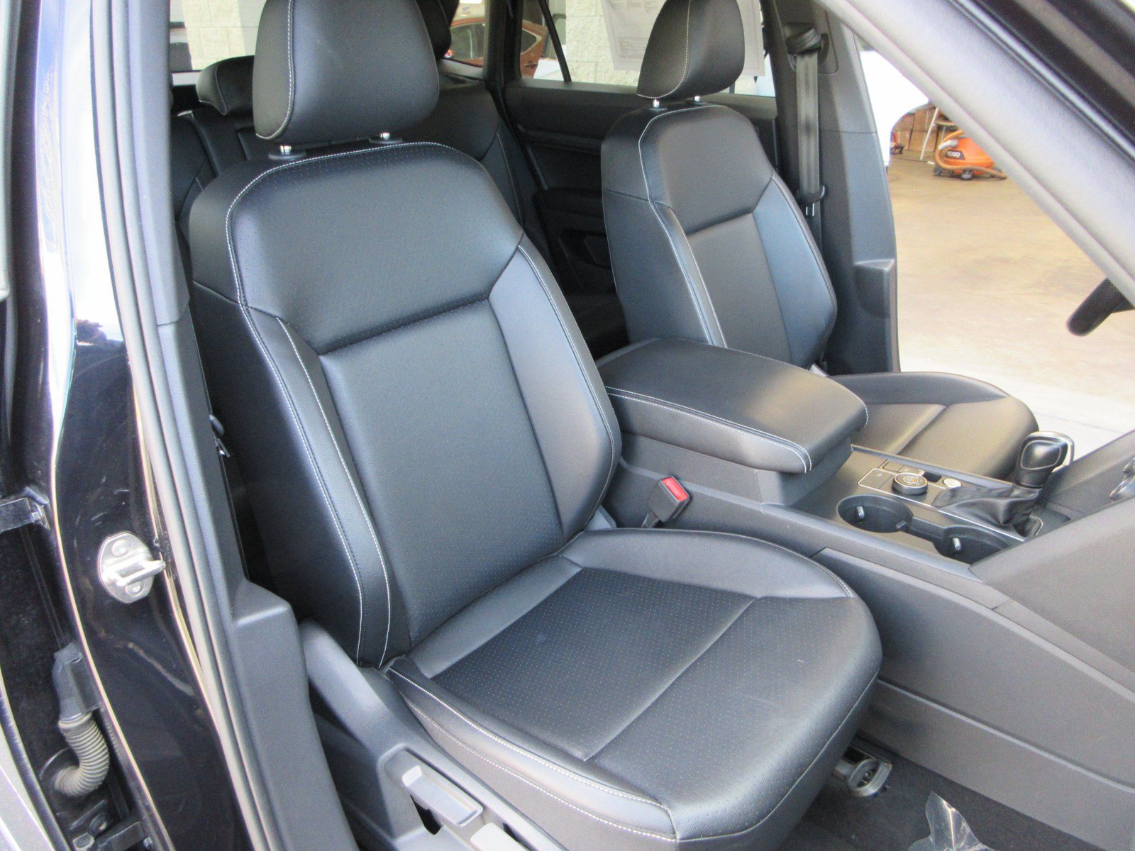 Used 2020 Volkswagen Atlas Cross Sport SE w/ Towing Package AWD/4WD image 24