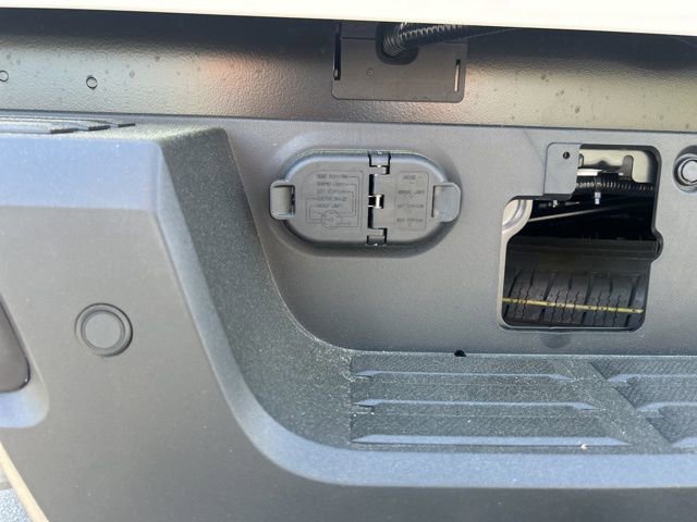 New 2026 Toyota Tacoma SR AWD/4WD image 7