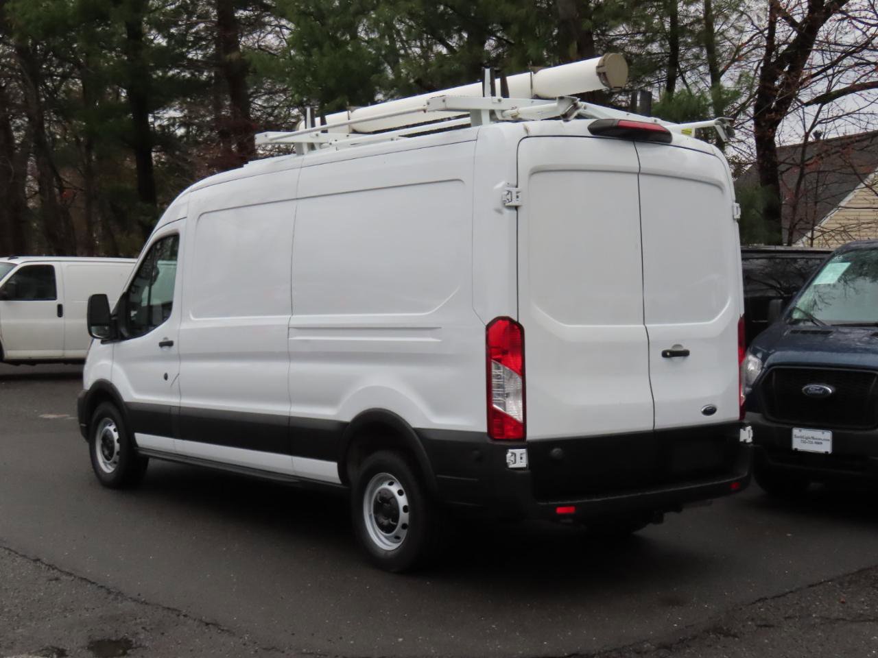 Used 2020 Ford Transit 250 Medium Roof image 4