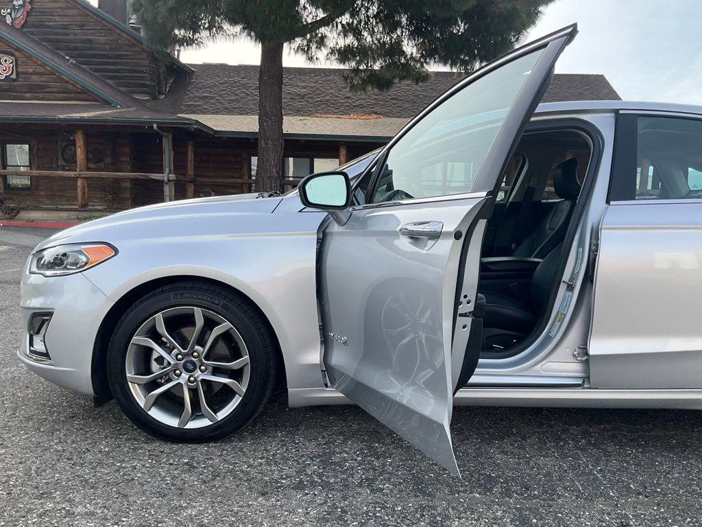 Used 2019 Ford Fusion Titanium image 47