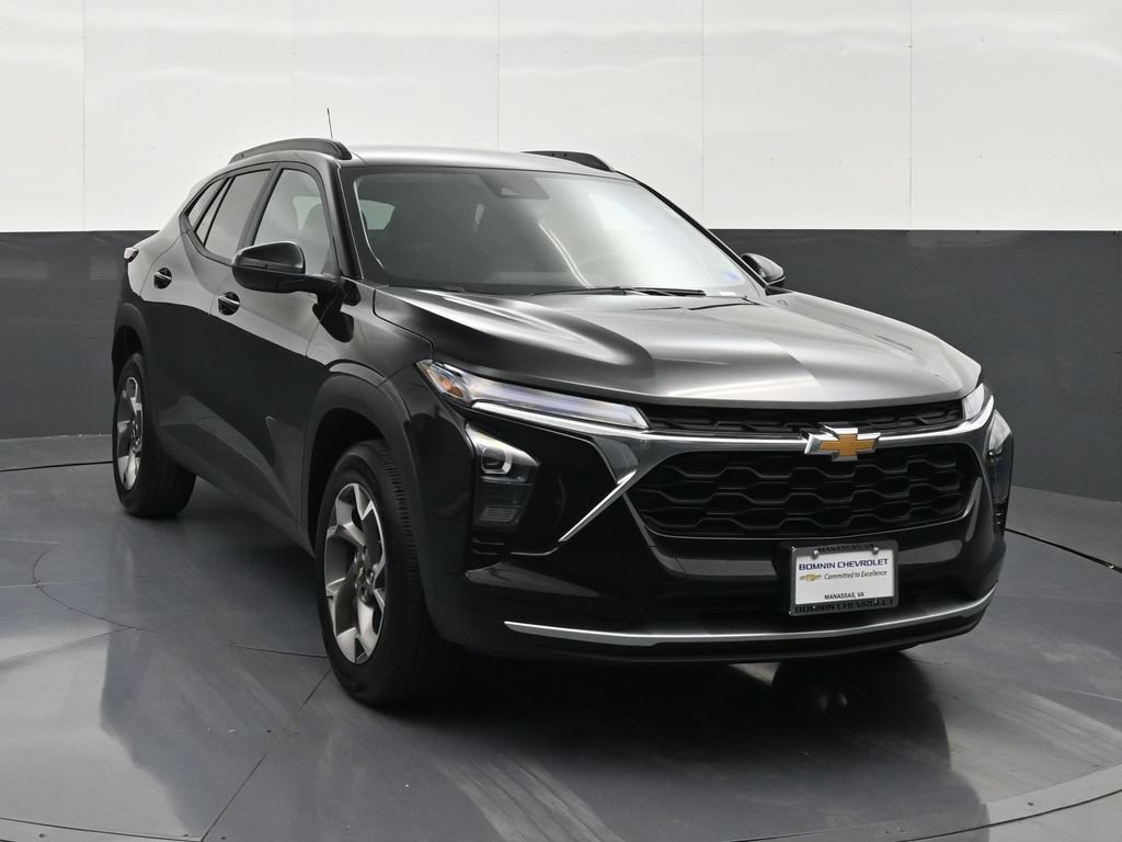 Certified 2026 Chevrolet Trax LT FWD image 7