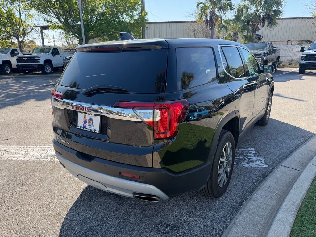 Used 2023 GMC Acadia SLE image 3