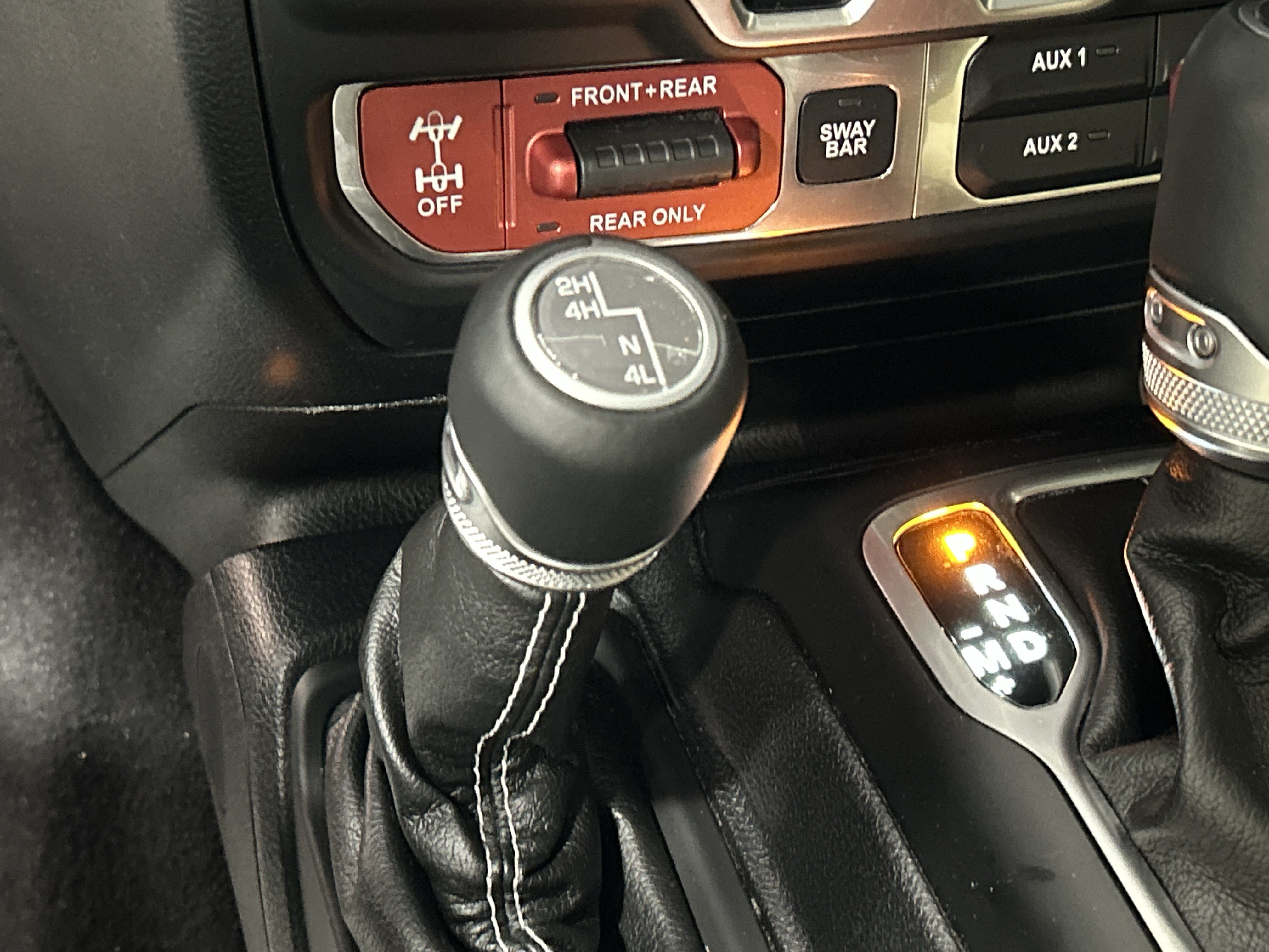 Used 2018 Jeep Wrangler Unlimited Rubicon AWD/4WD image 29