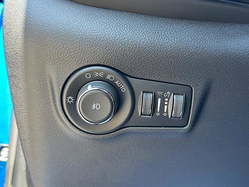 Used 2026 Jeep Compass Limited AWD/4WD image 18