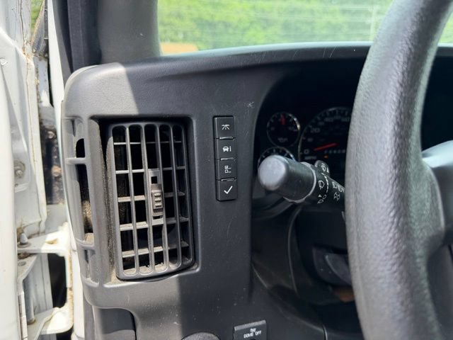 Used 2014 Chevrolet Express 3500 LT w/ LT Preferred Equipment Group RWD image 18