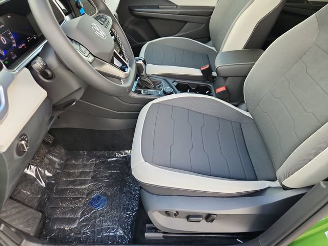 New 2026 Volkswagen Taos SE AWD/4WD image 7
