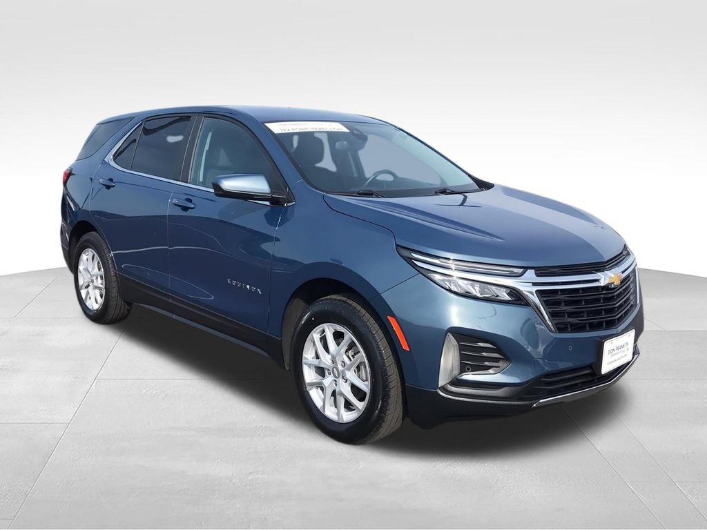 Used 2024 Chevrolet Equinox LT AWD/4WD image 2