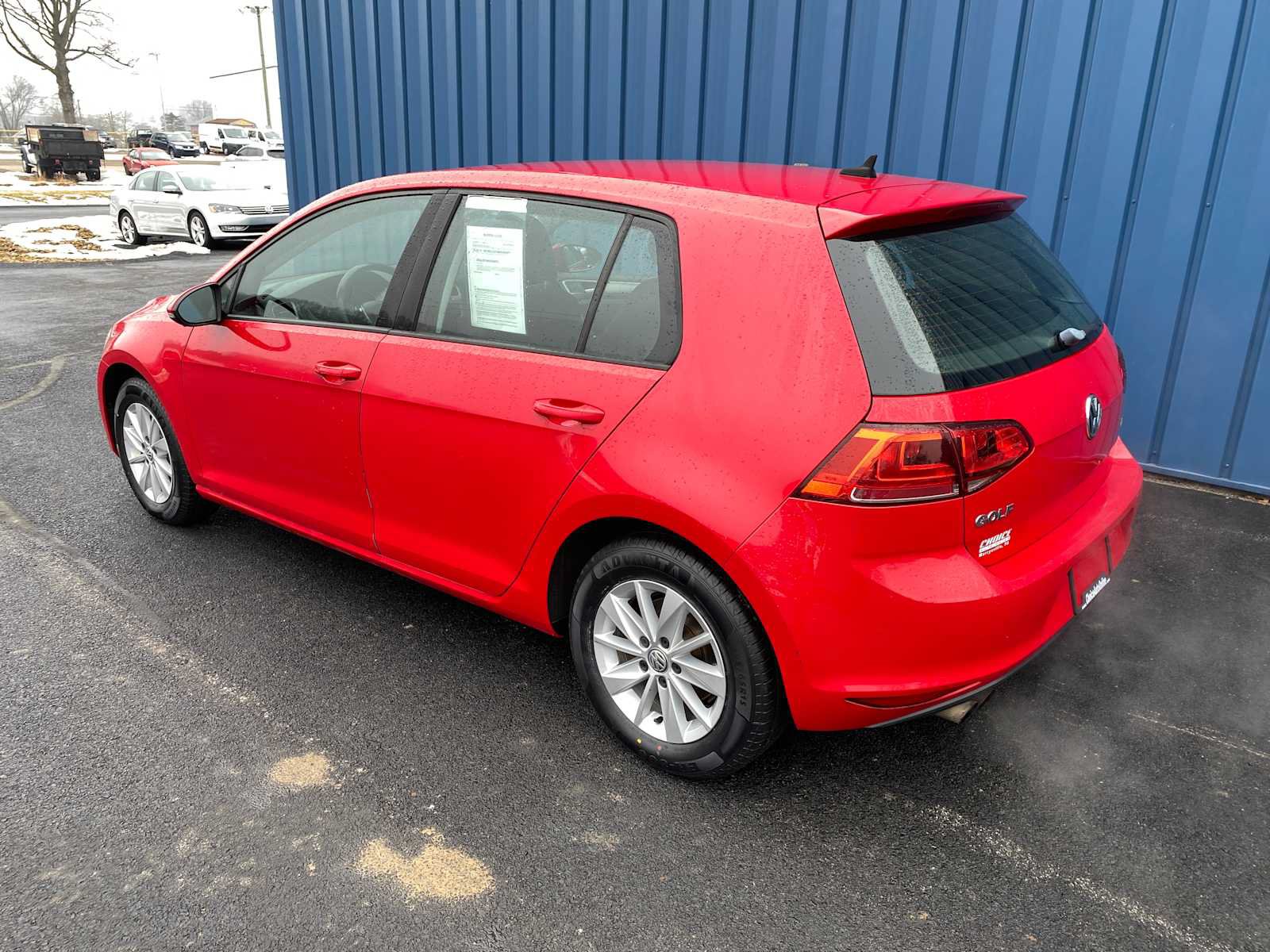 Used 2016 Volkswagen Golf S FWD image 3