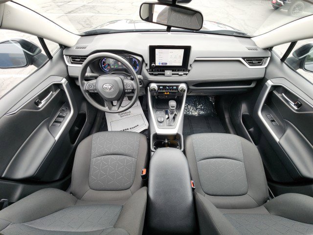Used 2025 Toyota RAV4 XLE image 26