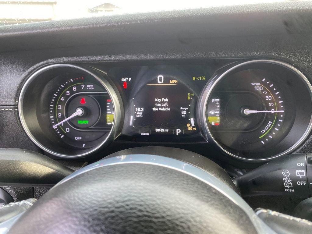 Used 2023 Jeep Wrangler Sahara w/ Cold Weather Group image 18