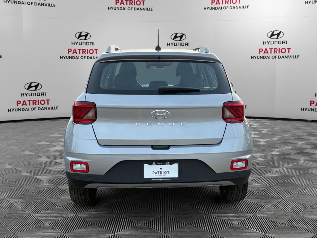 New 2026 Hyundai Venue SEL FWD image 4