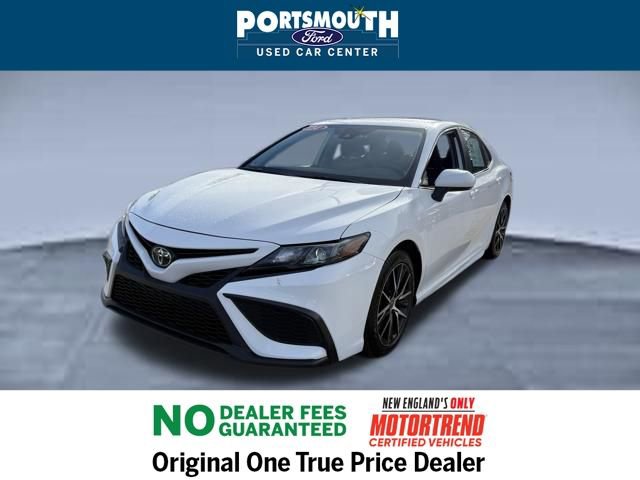 Used 2024 Toyota Camry SE image 11
