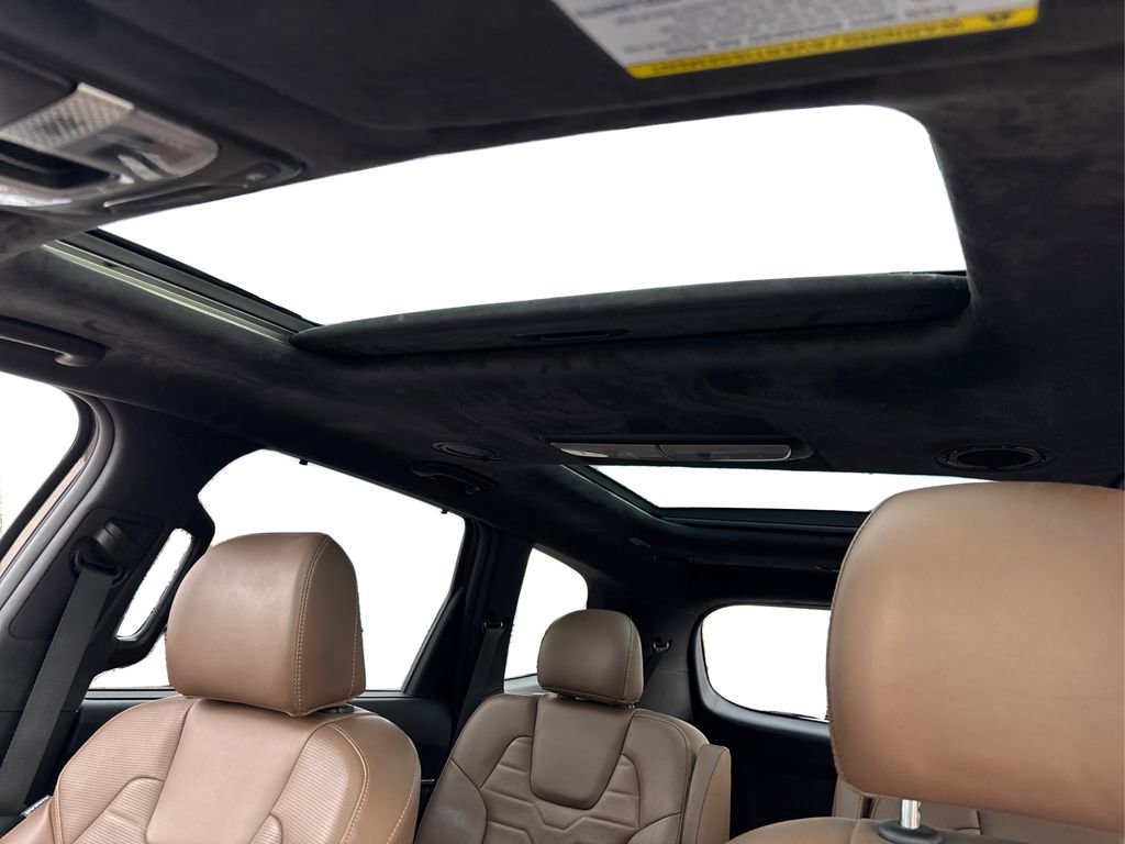 Used 2022 Kia Telluride SX w/ SX Prestige Package image 27