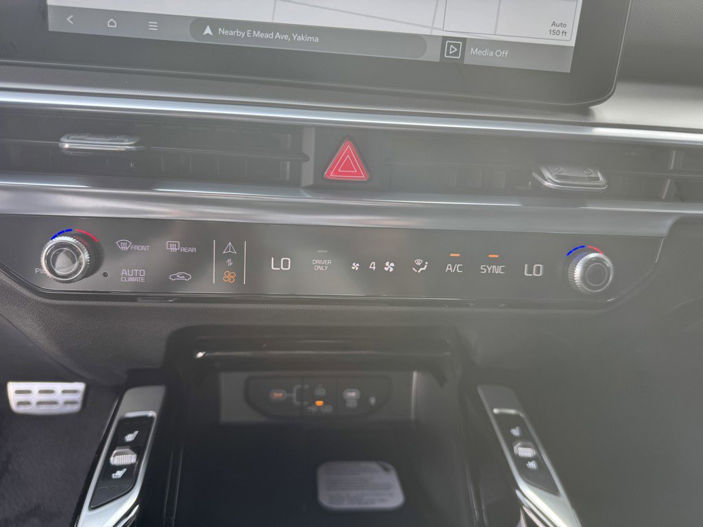 New 2026 Kia Sorento SX Prestige AWD/4WD image 22