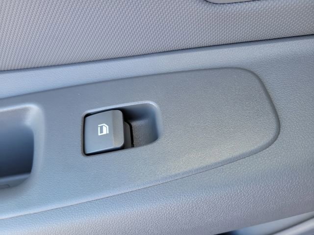 Used 2025 Hyundai Elantra Sport image 14