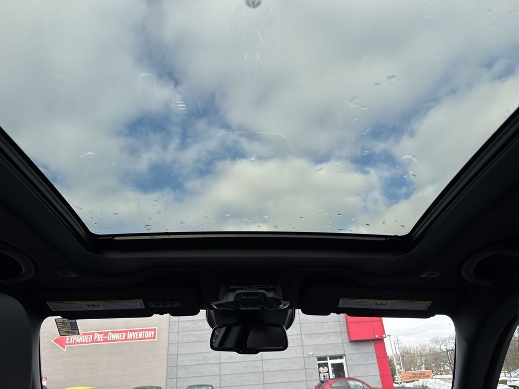 New 2025 Alfa Romeo Stelvio Sprint image 15