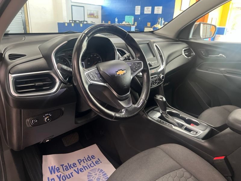Used 2018 Chevrolet Equinox LT FWD image 19