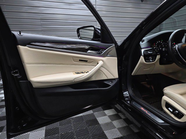 Used 2018 BMW 530i xDrive AWD/4WD image 34