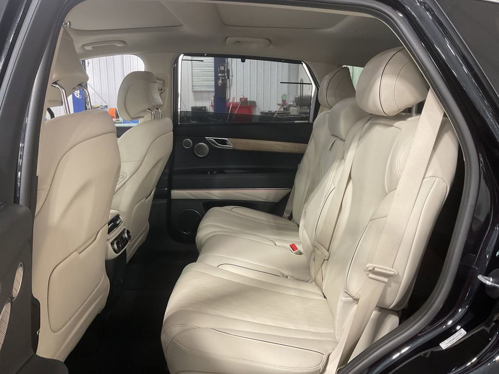 Used 2023 Genesis GV80 2.5T w/ Prestige Package image 10
