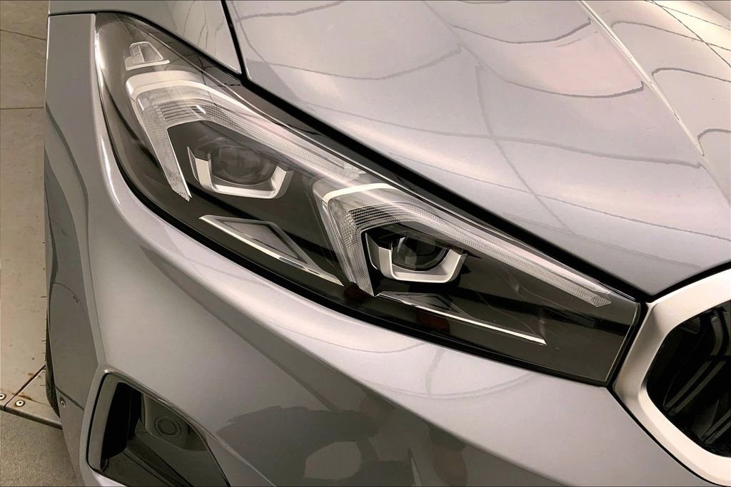 Certified 2025 BMW 330i xDrive Sedan w/ Premium Package image 27