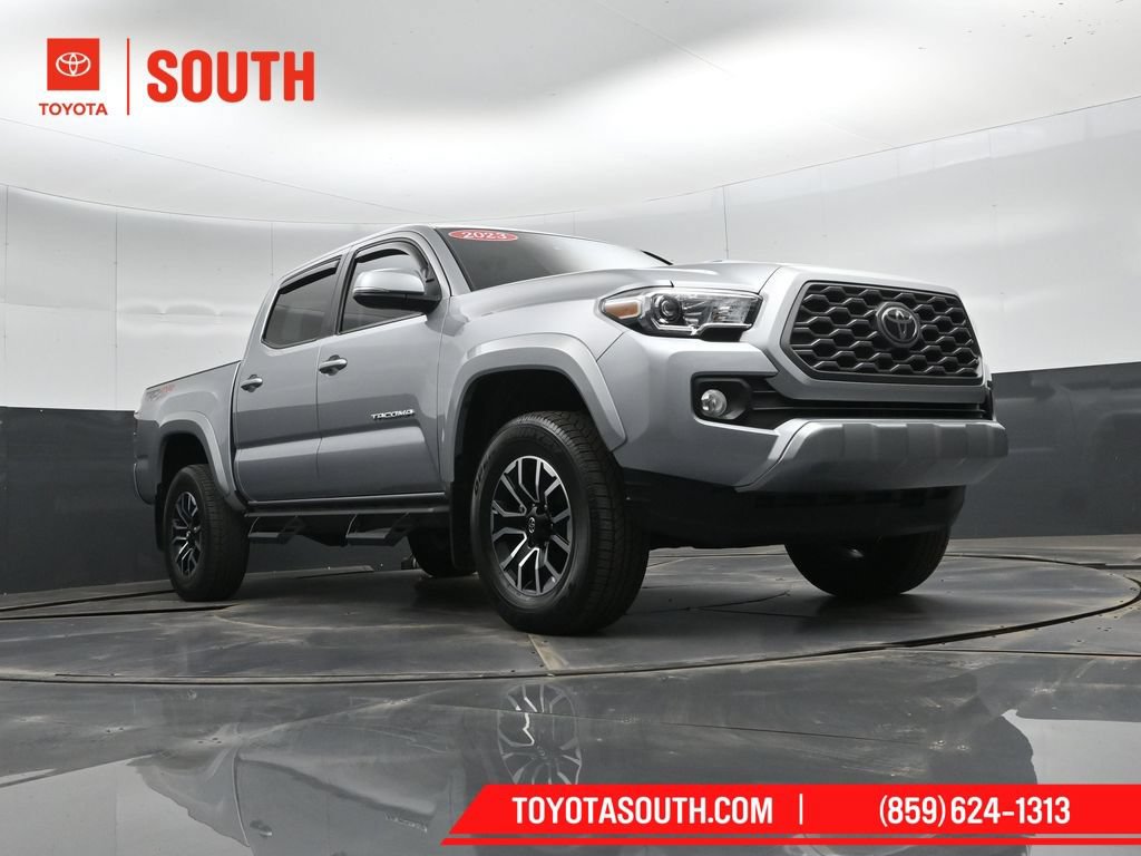 Used 2023 Toyota Tacoma TRD Sport AWD/4WD image 36