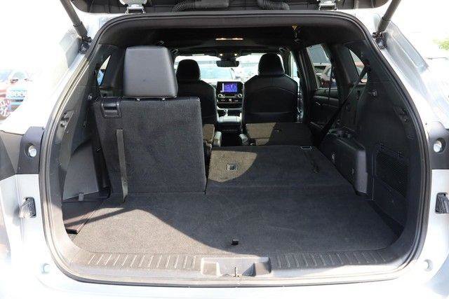 Used 2025 Toyota Highlander XSE AWD/4WD image 8