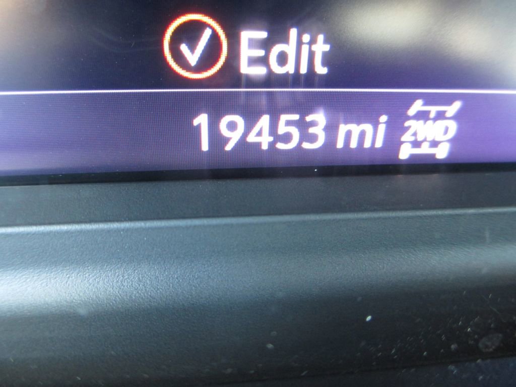 Used 2021 Chevrolet Silverado 1500 LT Trail Boss w/ Convenience Package II AWD/4WD image 30