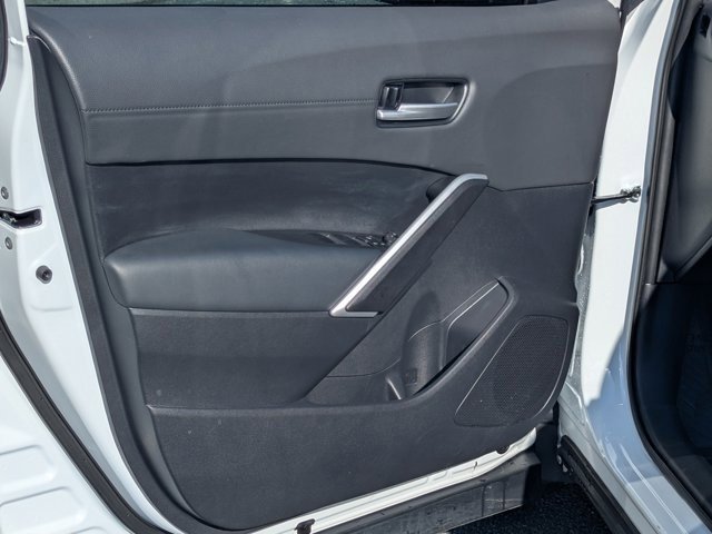 Used 2025 Toyota Corolla Cross AWD Hybrid image 10