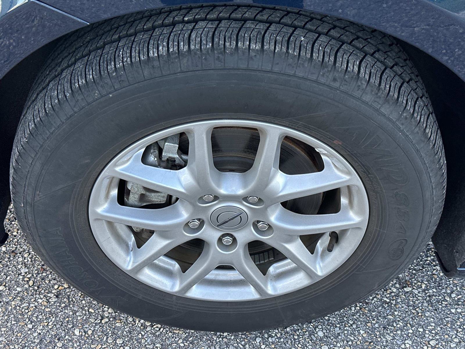 Used 2024 Chrysler Pacifica Touring-L FWD image 27