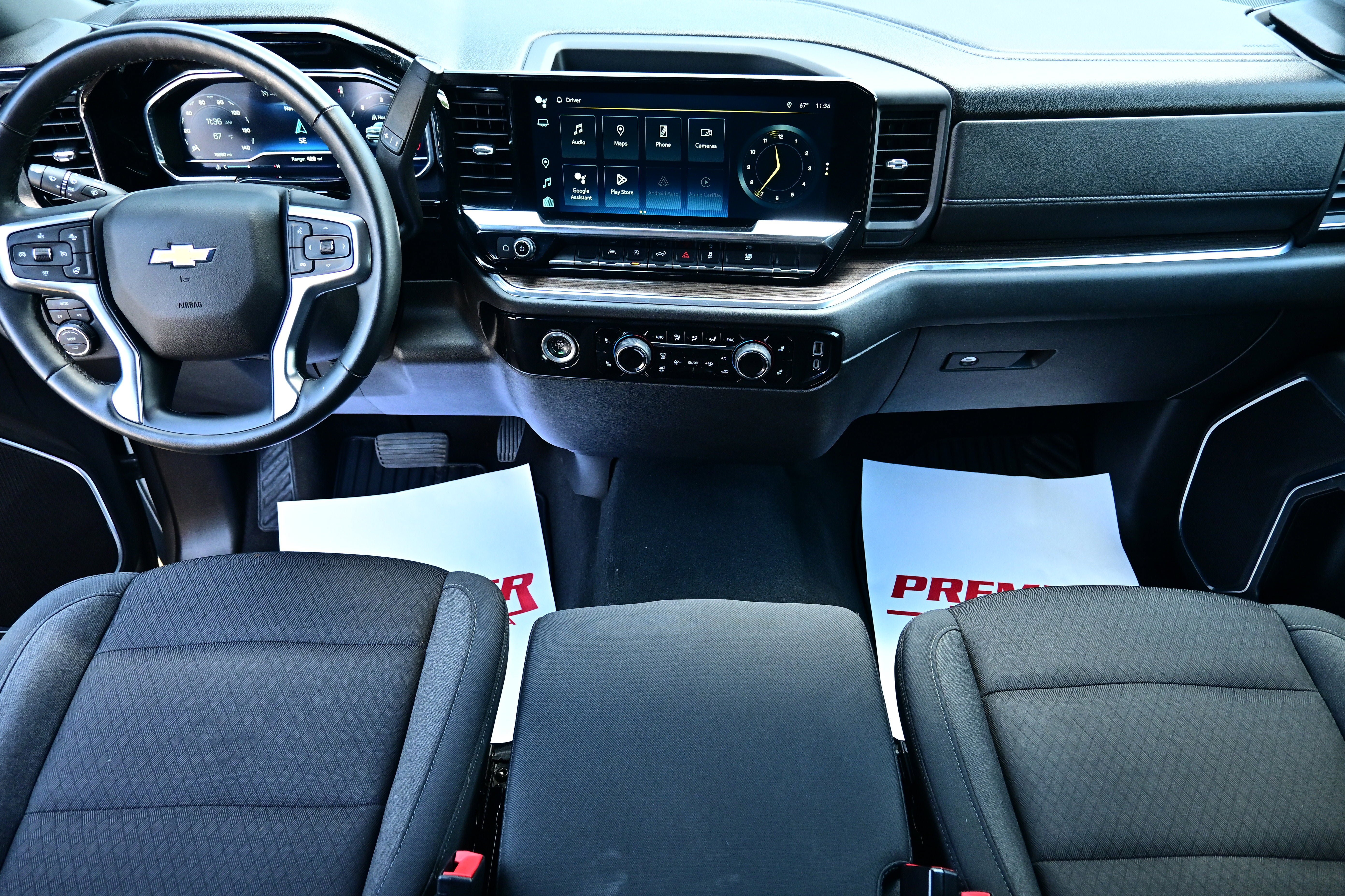 Used 2024 Chevrolet Silverado 1500 LT AWD/4WD image 16