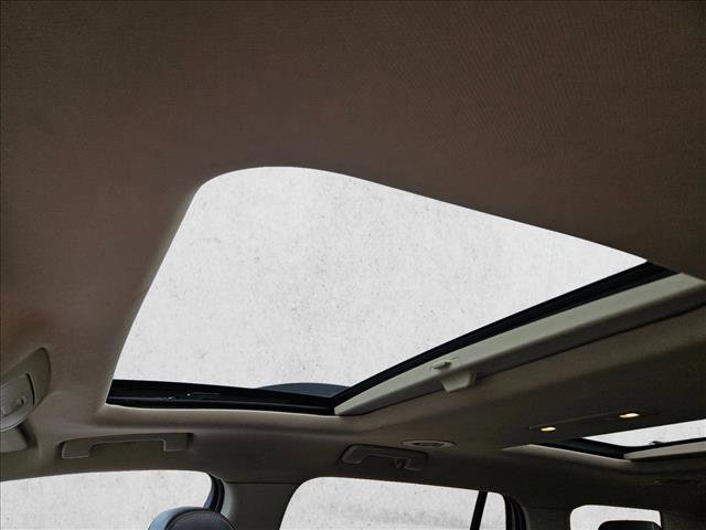 Used 2018 GMC Acadia Denali w/ Technology Package image 17