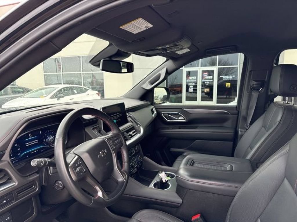 Used 2024 Chevrolet Suburban RST w/ Luxury Package AWD/4WD image 18