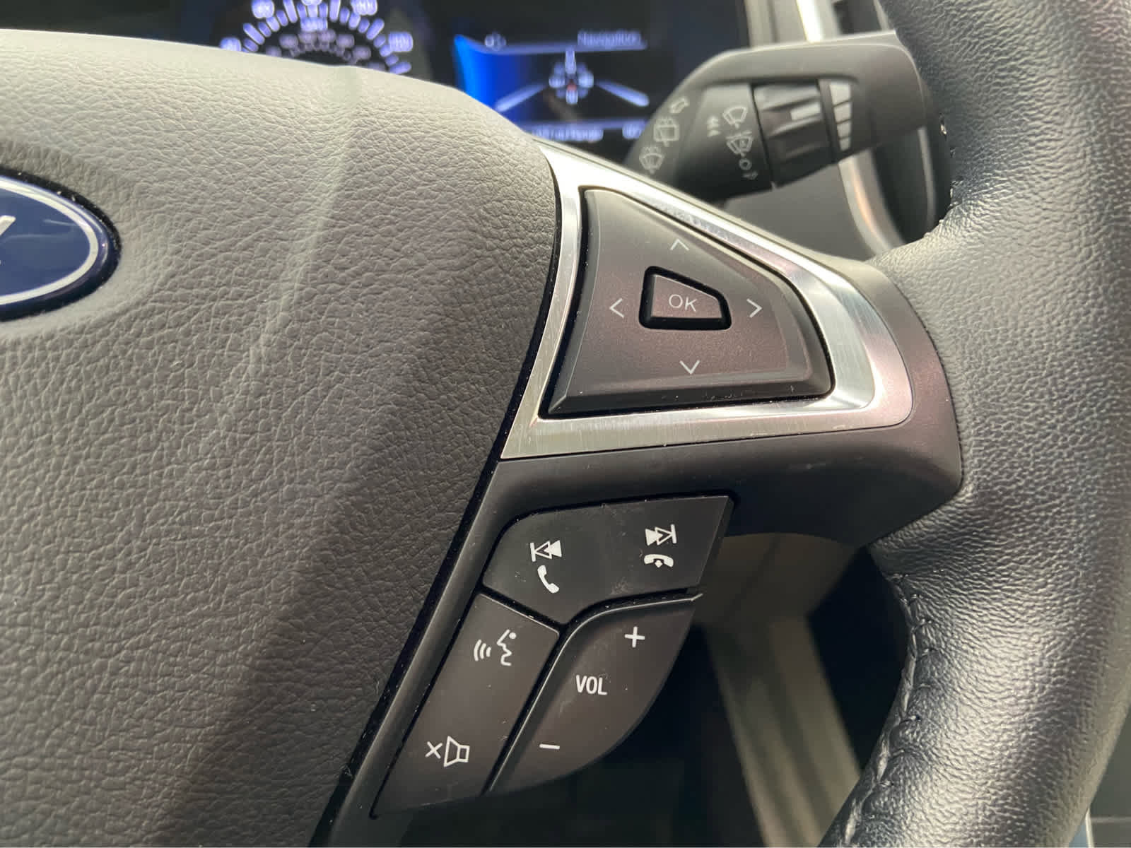 Used 2023 Ford Edge Titanium w/ Equipment Group 301A image 24