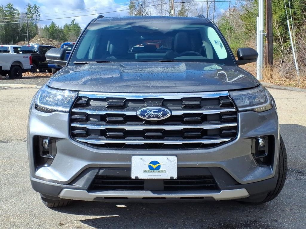 New 2026 Ford Explorer Active image 3