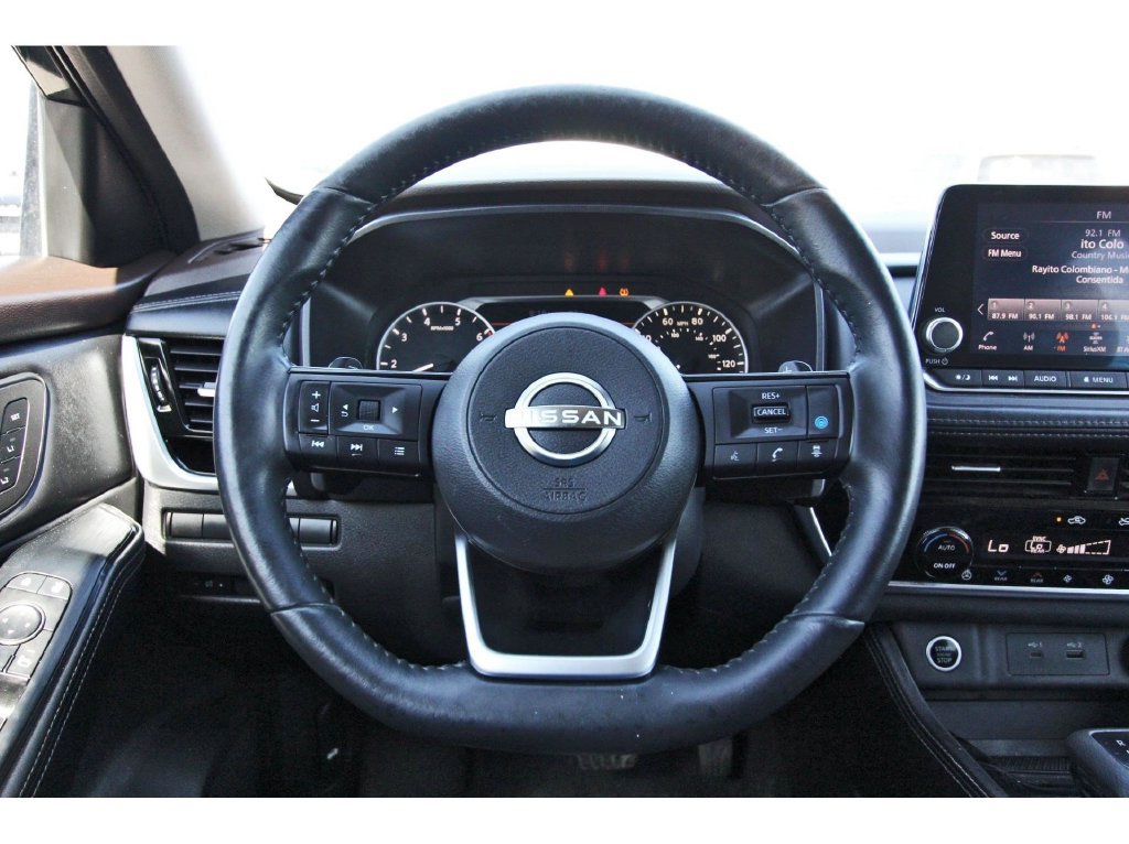 Used 2022 Nissan Rogue SL FWD image 15