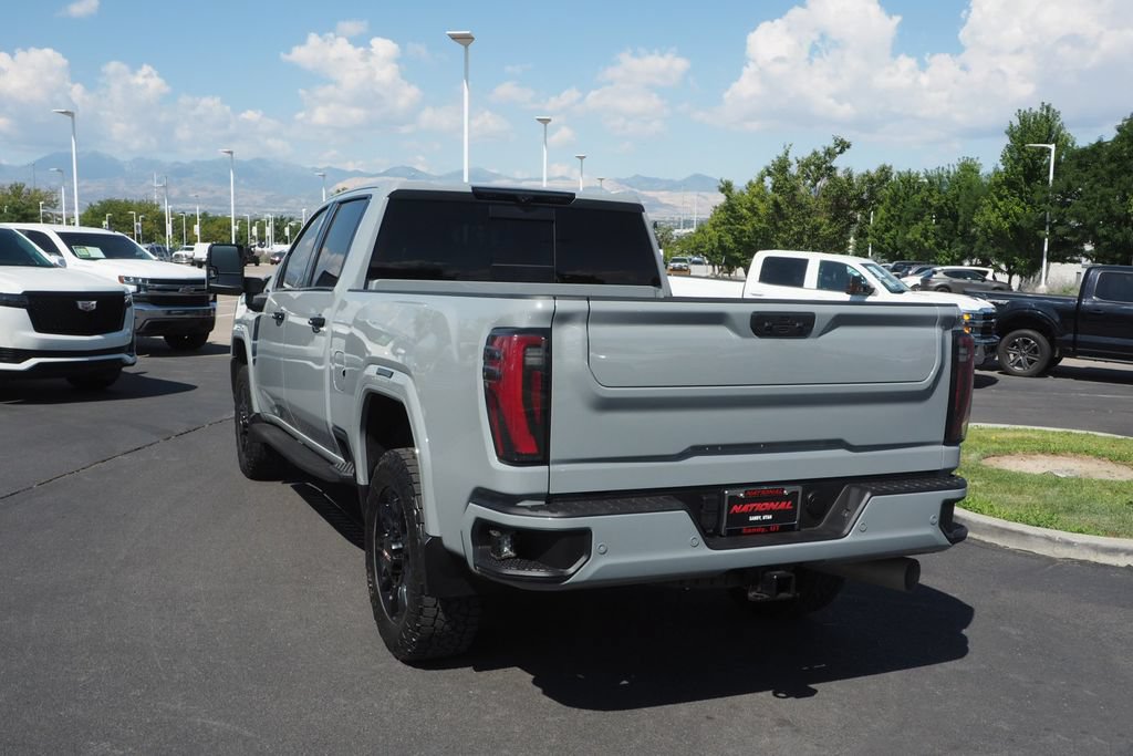 Used 2024 GMC Sierra 2500 AT4 w/ AT4 Premium Plus Package AWD/4WD image 4