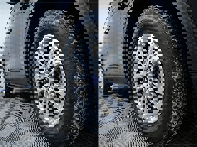 Certified 2022 Ford Escape SE w/ Convenience Package image 2