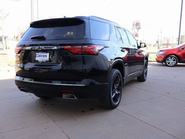 Certified 2023 Chevrolet Traverse Premier w/ Redline Edition image 8