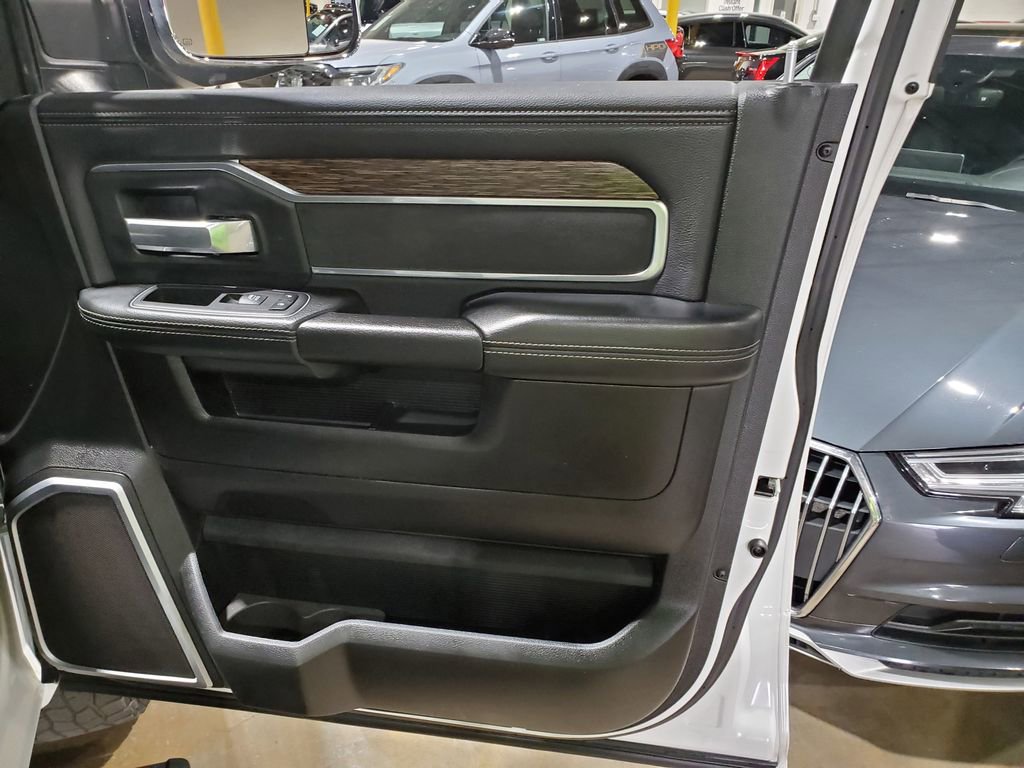 Used 2020 RAM 2500 Laramie image 16