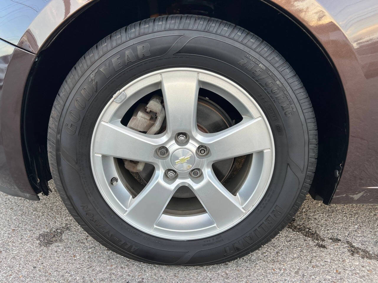 Used 2015 Chevrolet Cruze LT FWD image 30