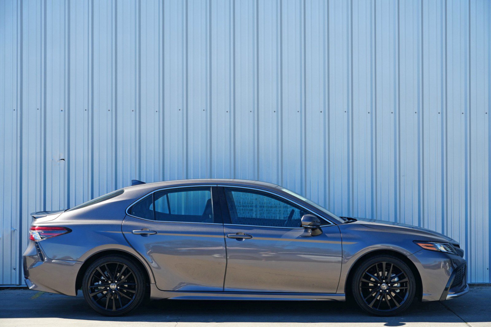 Used 2024 Toyota Camry XSE w/ Navigation Package image 50