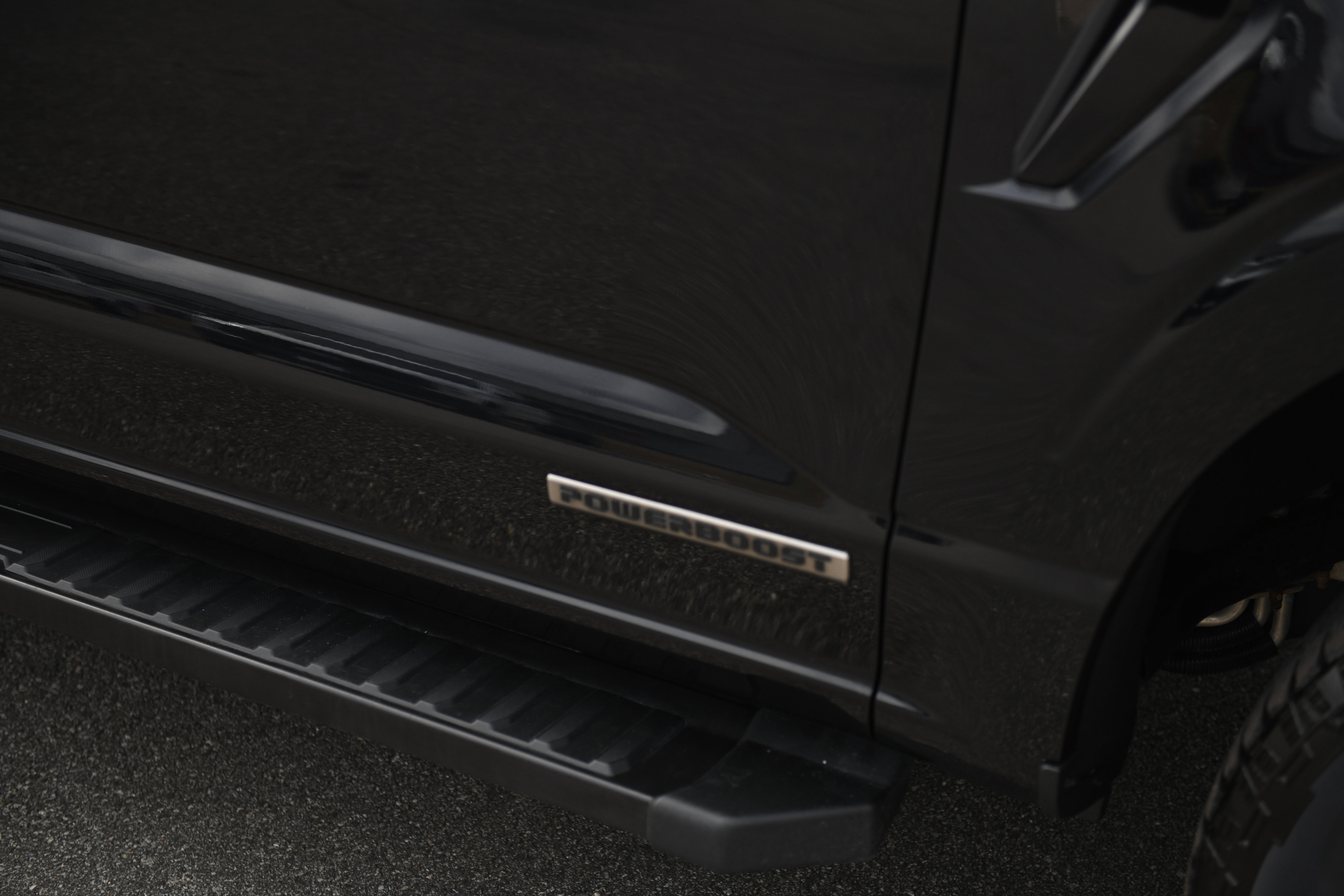 Used 2024 Ford F150 XLT w/ Equipment Group 302A MID image 5