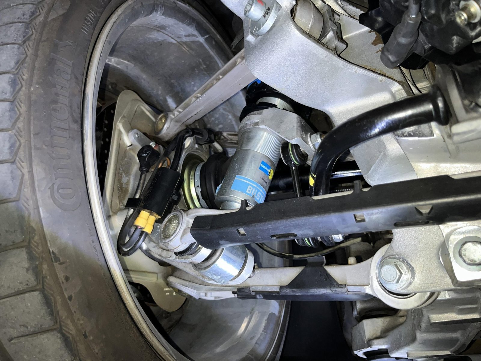 Used 1998 Porsche 911 Carrera S image 79