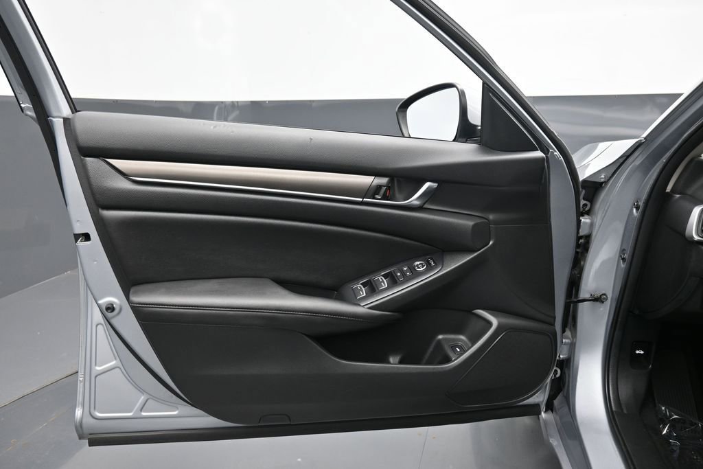 Certified 2019 Honda Accord LX image 18