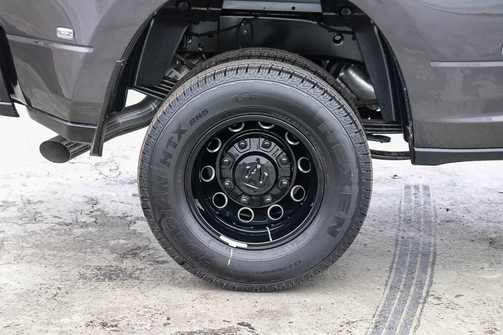 New 2026 RAM 3500 Big Horn AWD/4WD image 12