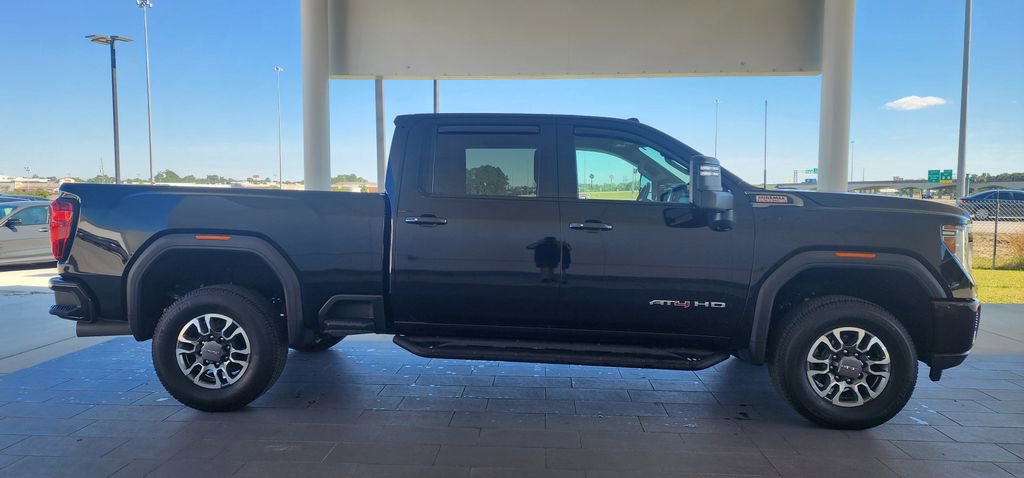 Used 2023 GMC Sierra 3500 AT4 w/ AT4 Preferred Package AWD/4WD image 4