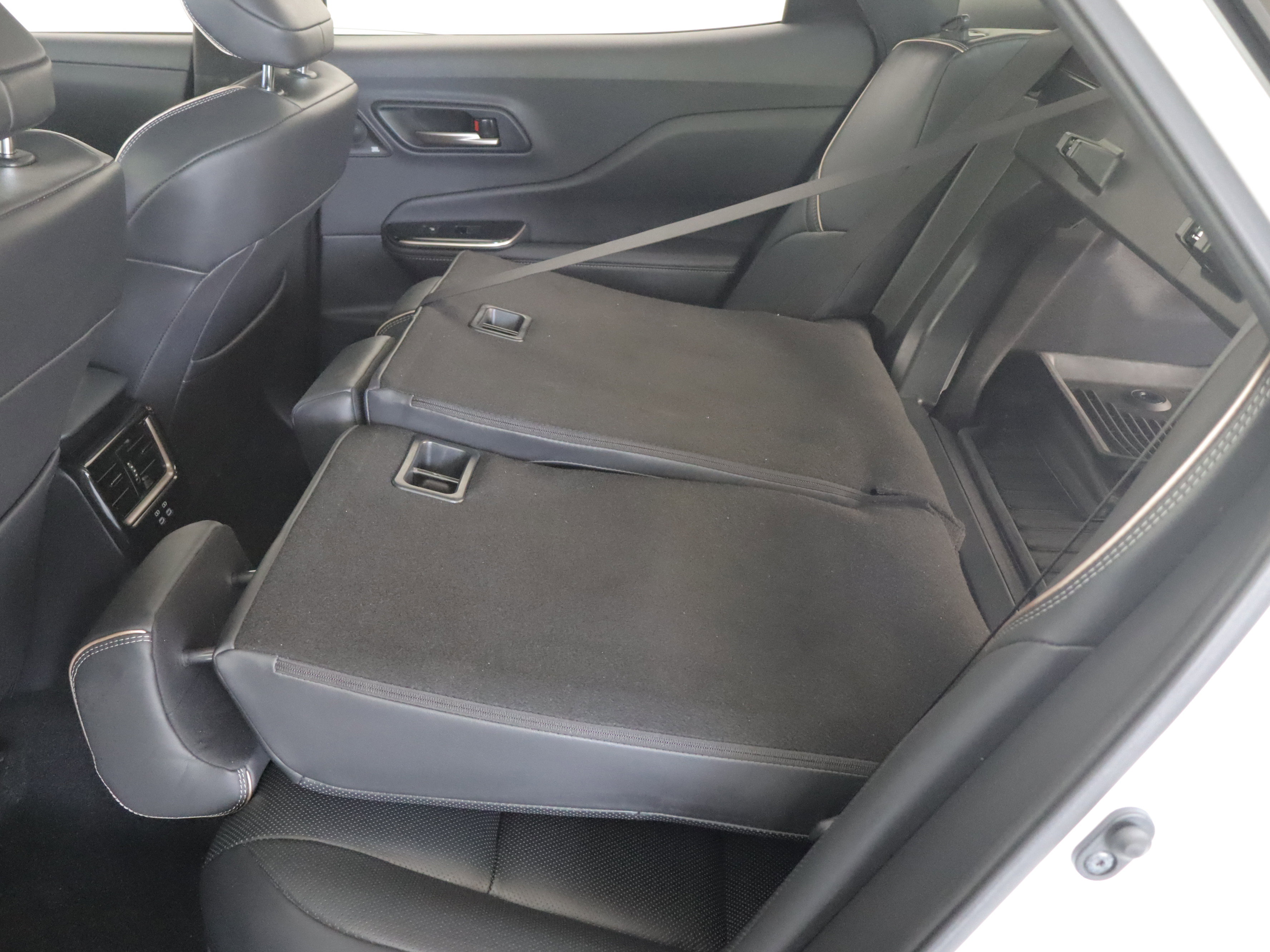 Used 2024 Toyota Crown Platinum AWD/4WD image 23