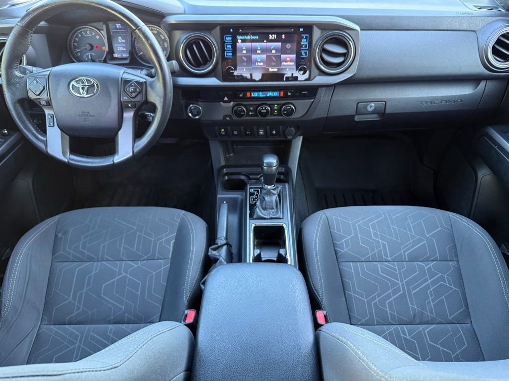 Used 2017 Toyota Tacoma TRD Off-Road w/ Premium & Technology Package image 11