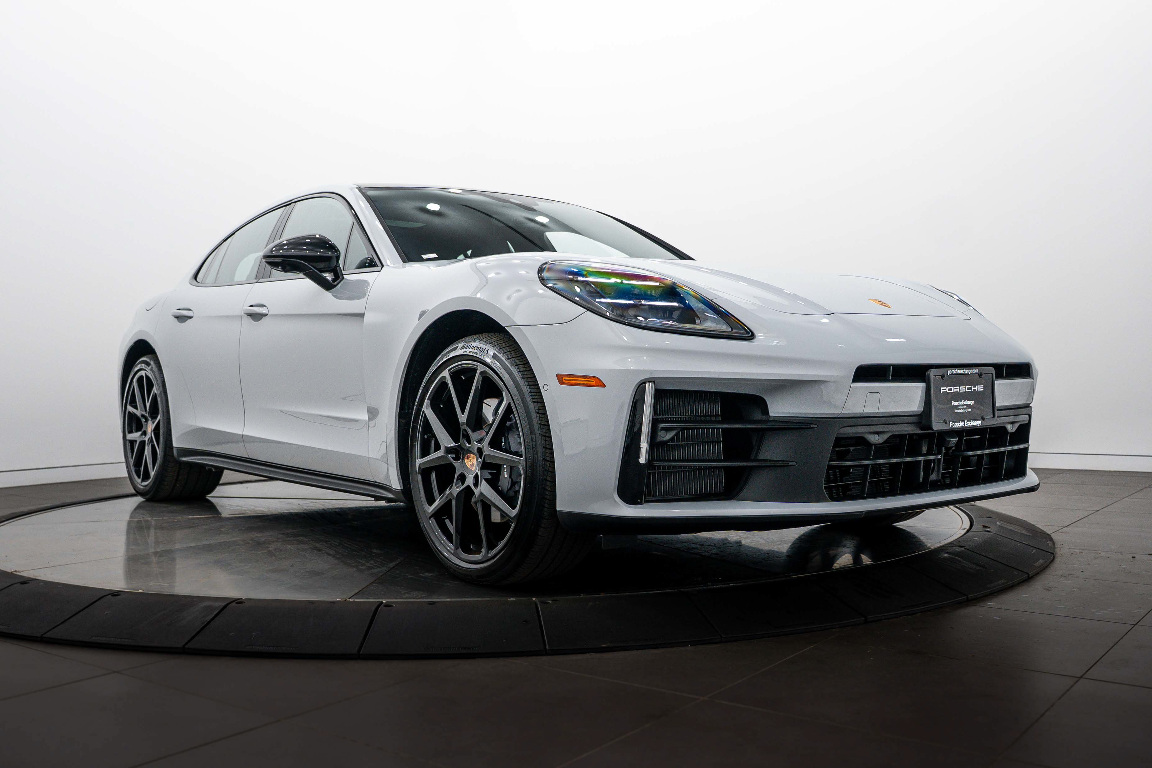 Certified 2026 Porsche Panamera 4 AWD/4WD image 9